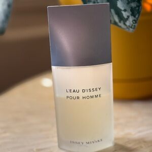 Issey Miyake L'Eau d'Issey Pour Homme perfume